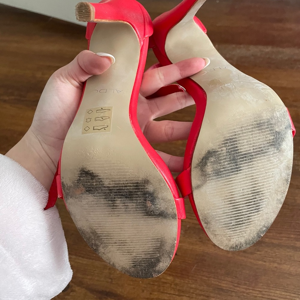 Also Strap Heels - Picture 2 of 3